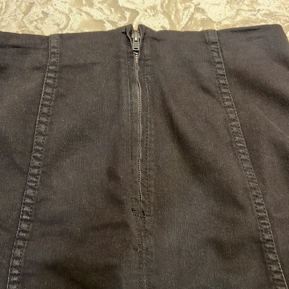 Free People- Modern Femme Washed Black Denim Mini Skirt Size 4 - Picture 5 of 5